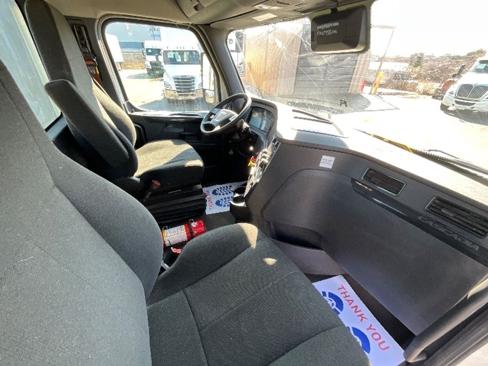 Day Cab Tractor-Heavy Duty Tractors-Freightliner-2023-T12664ST-Cambridge-ON-937,500\n\t\tkm-$ 60,500 - Image 14