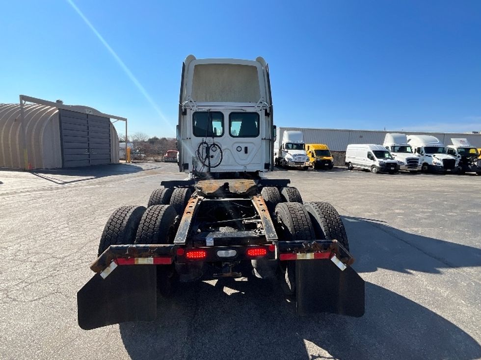 Day Cab Tractor-Heavy Duty Tractors-Freightliner-2023-T12664ST-Cambridge-ON-937,500\n\t\tkm-$ 60,500 - Image 6
