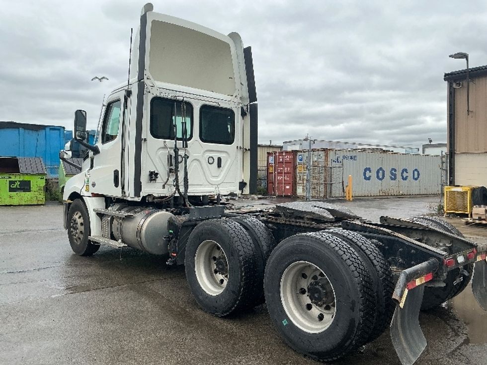Day Cab Tractor-Heavy Duty Tractors-Freightliner-2023-T12664ST-Cambridge-ON-973,032\n\t\tkm-$ 61,250 - Image 5