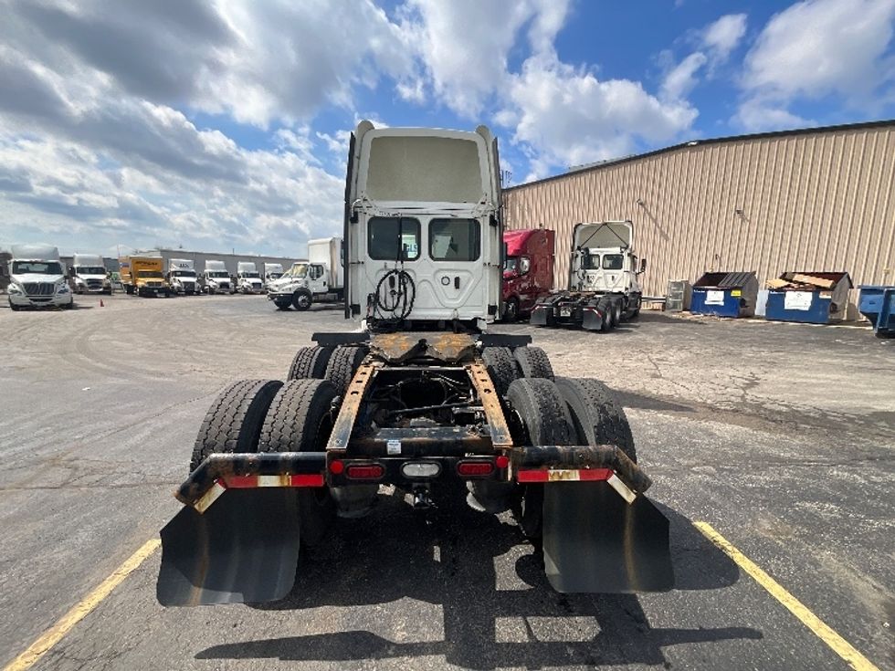 Day Cab Tractor-Heavy Duty Tractors-Freightliner-2023-T12664ST-Cambridge-ON-988,208\n\t\tkm-$ 58,500 - Image 6