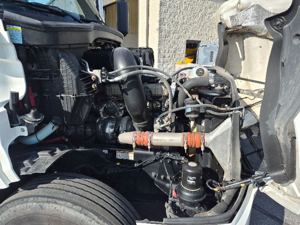 Day Cab Tractor-Heavy Duty Tractors-Freightliner-2023-T12664ST-Harrisburg-PA-665,785\n\t\tmiles-$ 40,000 - Image 15