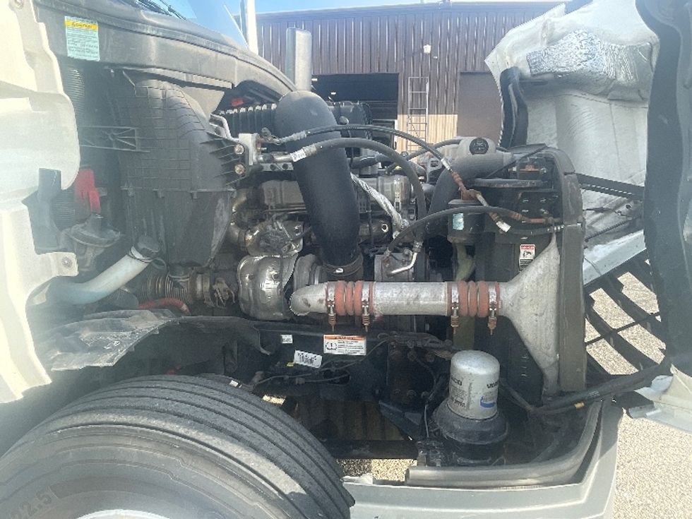 Day Cab Tractor-Heavy Duty Tractors-Freightliner-2023-T12664ST-Lansing-MI-372,432\n\t\tmiles-$ 74,750 - Image 15