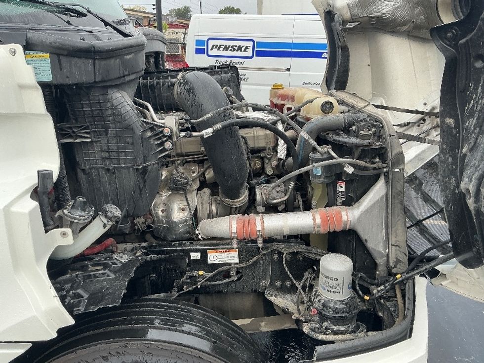 Day Cab Tractor-Heavy Duty Tractors-Freightliner-2023-T12664ST-Moberly-MO-753,815\n\t\tmiles-$ 36,750 - Image 15