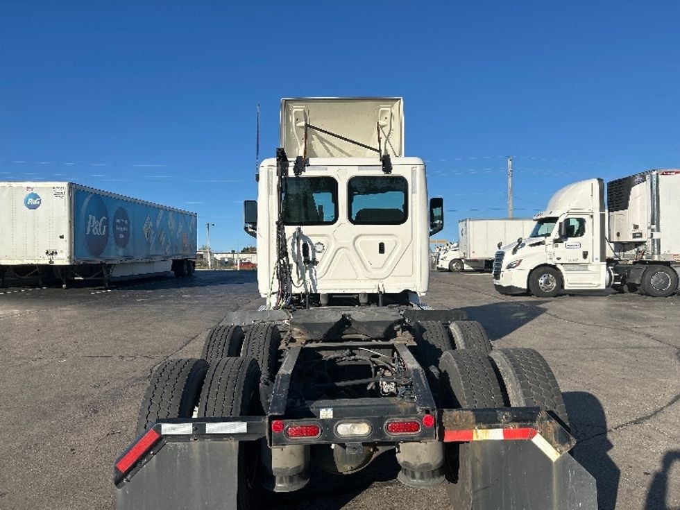Day Cab Tractor-Heavy Duty Tractors-Freightliner-2023-T12664ST-Piqua-OH-726,617\n\t\tmiles-$ 40,000 - Image 6