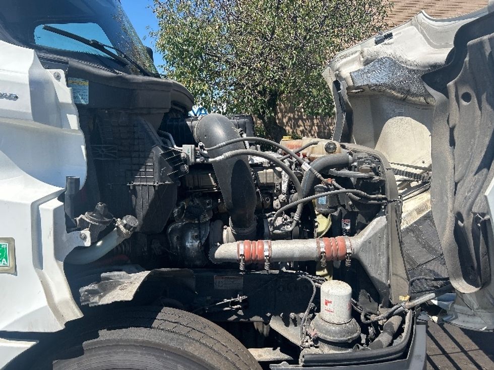 Day Cab Tractor-Heavy Duty Tractors-Freightliner-2023-T12664ST-Wilkes Barre-PA-701,041\n\t\tmiles-$ 36,250 - Image 15