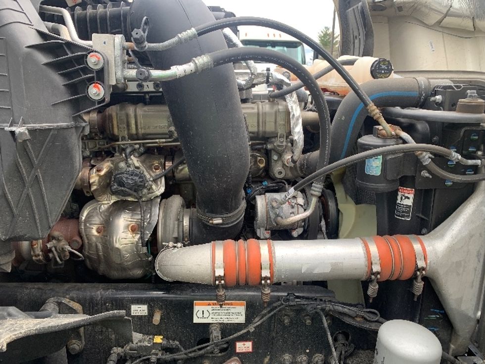 Day Cab Tractor-Heavy Duty Tractors-Freightliner-2024-T12642ST-Norton-MA-264,897\n\t\tmiles-$ 74,000 - Image 14