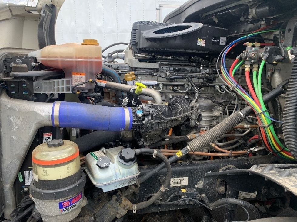 Day Cab Tractor-Heavy Duty Tractors-Freightliner-2024-T12642ST-Norton-MA-264,897\n\t\tmiles-$ 74,000 - Image 15