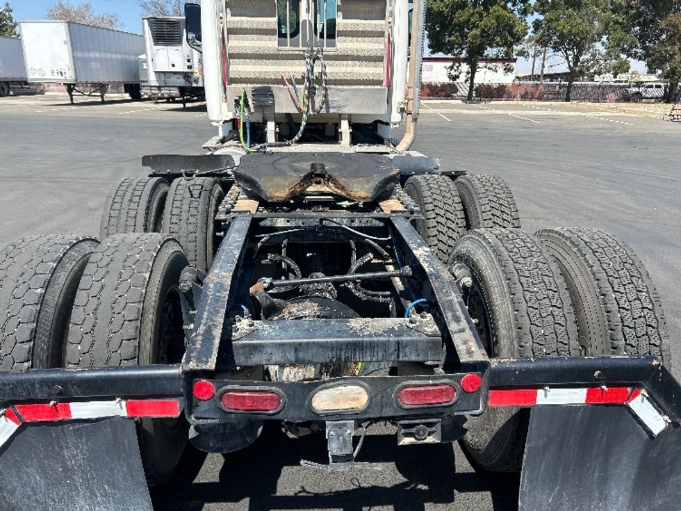 Day Cab Tractor-Heavy Duty Tractors-Freightliner-2024-T12664ST-Fresno-CA-146,750\n\t\tmiles-$ 107,000 - Image 6