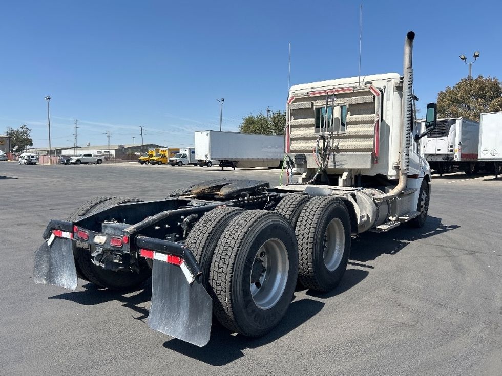 Day Cab Tractor-Heavy Duty Tractors-Freightliner-2024-T12664ST-Fresno-CA-146,750\n\t\tmiles-$ 107,000 - Image 7