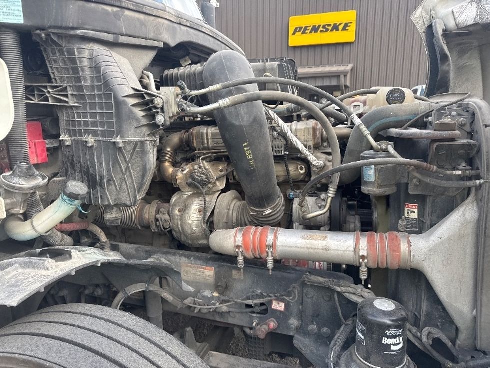 Day Cab Tractor-Heavy Duty Tractors-Freightliner-2024-T12664ST-Omaha-NE-735,915\n\t\tmiles-$ 48,750 - Image 15