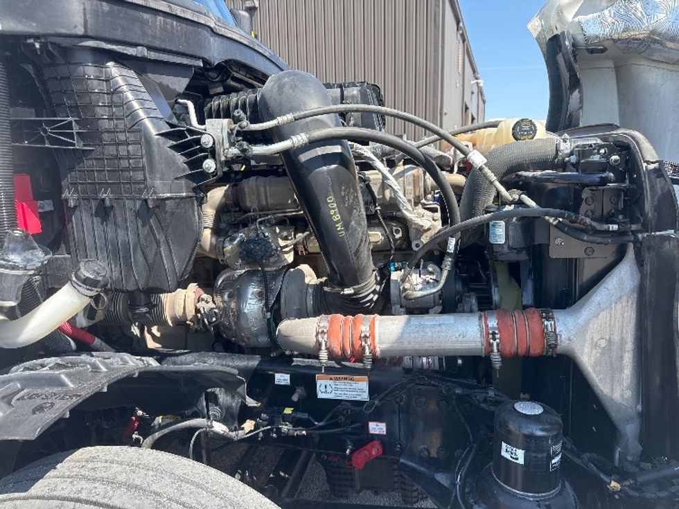 Day Cab Tractor-Heavy Duty Tractors-Freightliner-2024-T12664ST-Omaha-NE-743,303\n\t\tmiles-$ 41,750 - Image 15