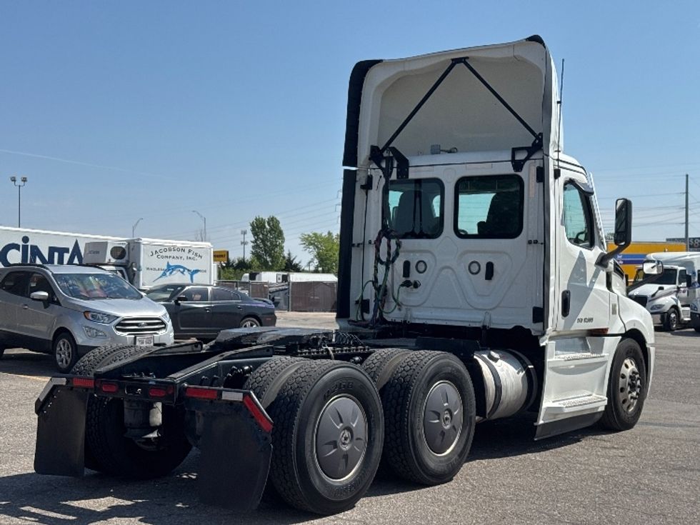 Day Cab Tractor-Heavy Duty Tractors-Freightliner-2024-T12664ST-Omaha-NE-743,303\n\t\tmiles-$ 41,750 - Image 7
