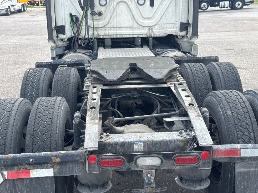 Day Cab Tractor-Heavy Duty Tractors-Freightliner-2024-T12664ST-Omaha-NE-767,736\n\t\tmiles-$ 46,000 - Image 6