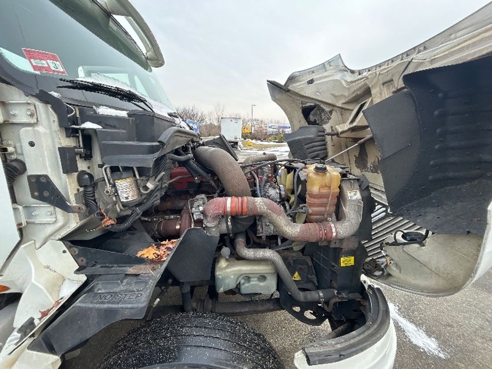 Day Cab Tractor-Heavy Duty Tractors-International-2011-ProStar-Fitchburg-MA-564,242\n\t\tmiles-$ 13,000 - Image 15