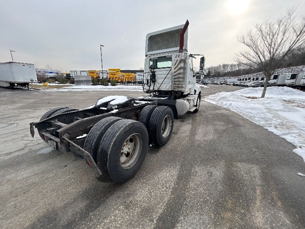 Day Cab Tractor-Heavy Duty Tractors-International-2011-ProStar-Fitchburg-MA-564,242\n\t\tmiles-$ 13,000 - Image 7