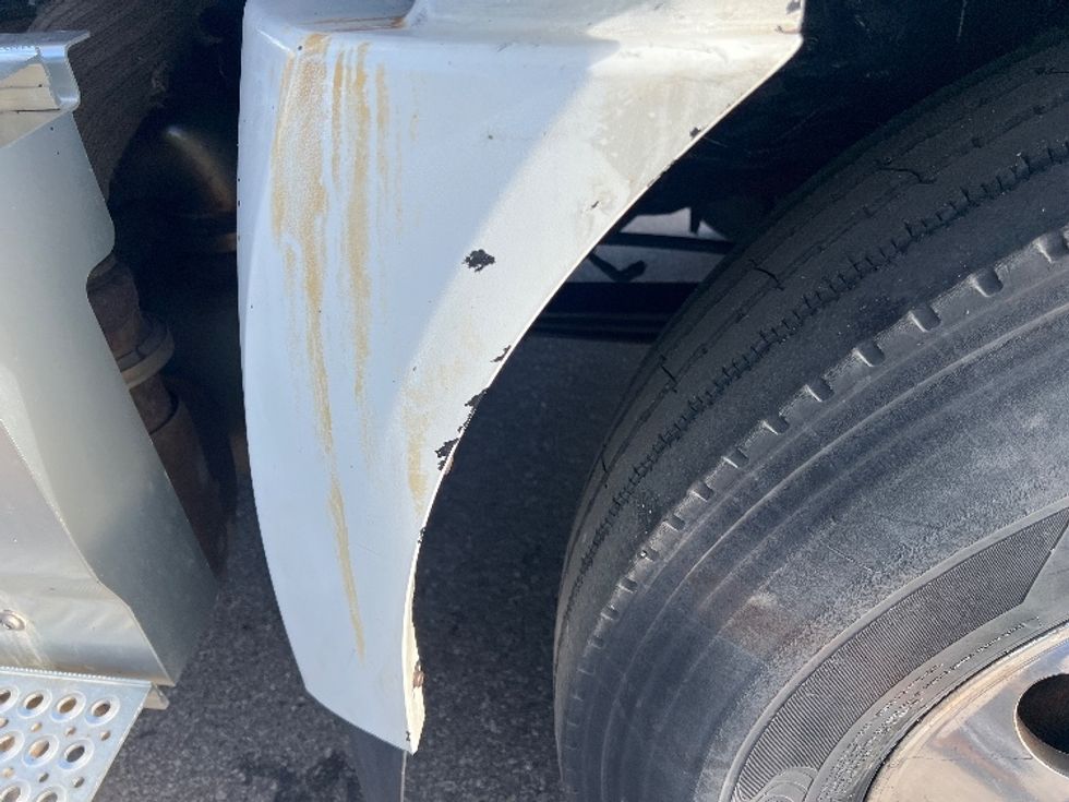 Day Cab Tractor-Heavy Duty Tractors-International-2014-ProStar-Brampton-ON-466,822\n\t\tkm-$ 18,000 - Image 19