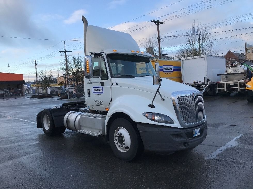 Used 2014 International Tractor Day Cab Tractor Unit 688240 Penske