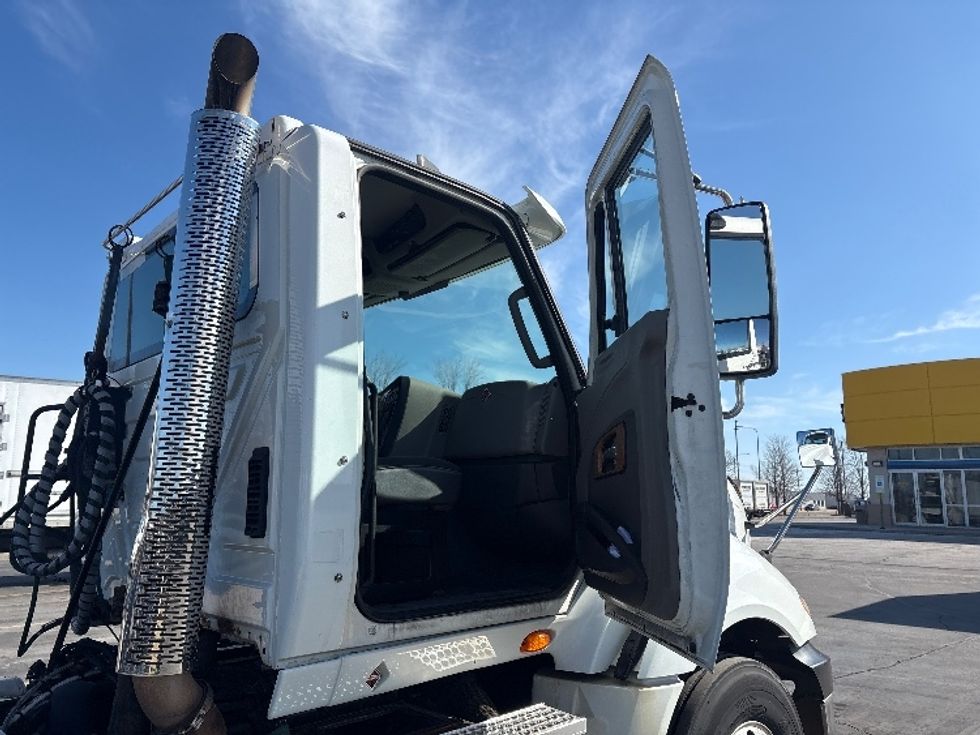 Day Cab Tractor-Heavy Duty Tractors-International-2014-ProStar-Sturtevant-WI-429,841\n\t\tmiles-$ 12,000 - Image 10