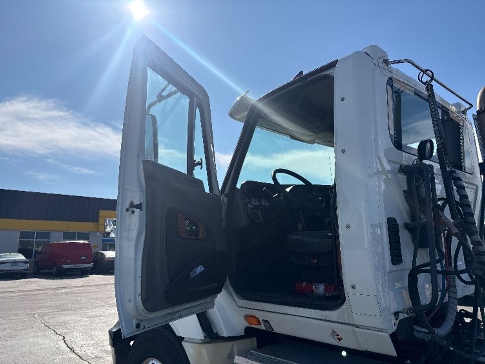 Day Cab Tractor-Heavy Duty Tractors-International-2014-ProStar-Sturtevant-WI-429,841\n\t\tmiles-$ 12,000 - Image 7