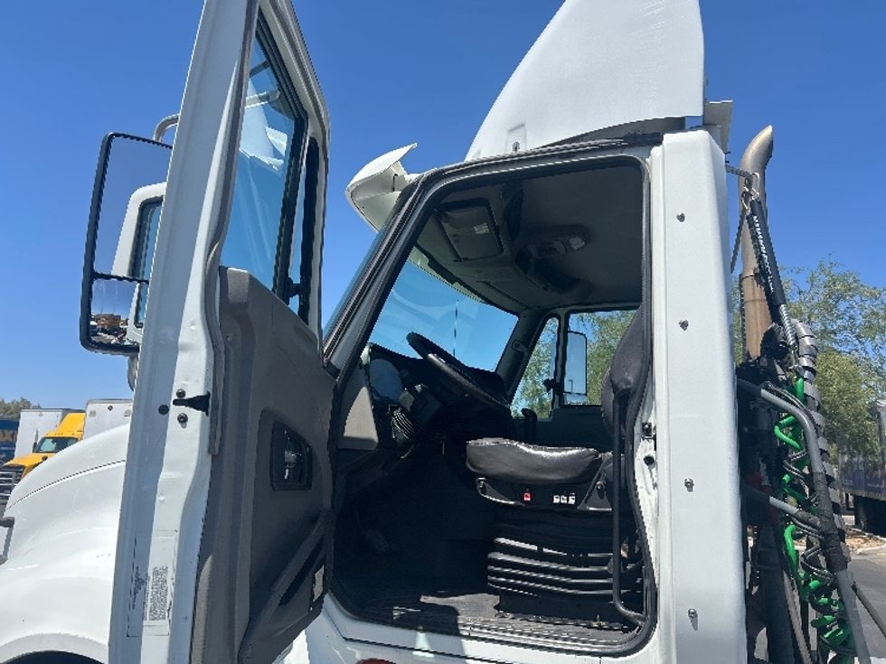 Day Cab Tractor-Heavy Duty Tractors-International-2014-ProStar-Tucson-AZ-414,063\n\t\tmiles-$ 18,500 - Image 9