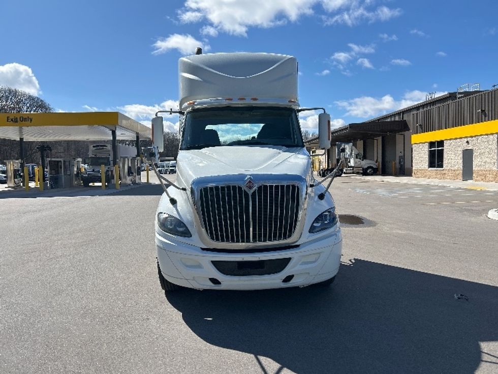 Day Cab Tractor-Heavy Duty Tractors-International-2015-ProStar-Byron Center-MI-588,280\n\t\tmiles-$ 11,000 - Image 2