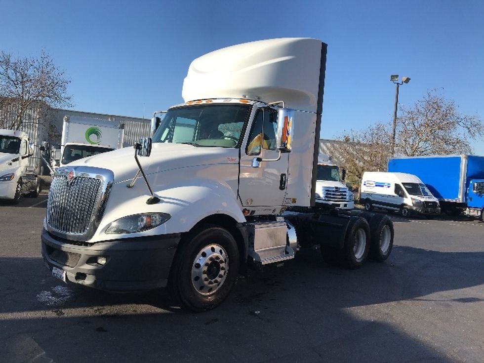 Day Cab Tractor-Heavy Duty Tractors-International-2016-ProStar-West Sacramento-CA-472,868\n\t\tmiles-$ 31,250 - Image 3