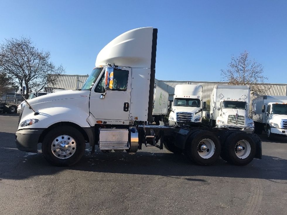 Day Cab Tractor-Heavy Duty Tractors-International-2016-ProStar-West Sacramento-CA-486,730\n\t\tmiles-$ 30,750 - Image 4