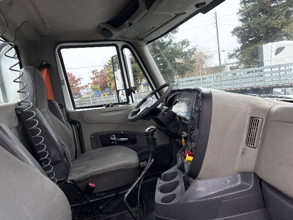 Day Cab Tractor-Heavy Duty Tractors-International-2016-ProStar-West Sacramento-CA-521,359\n\t\tmiles-$ 29,000 - Image 14