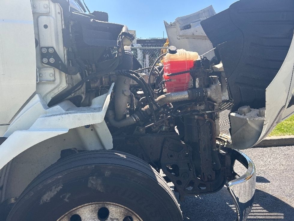 Day Cab Tractor-Heavy Duty Tractors-International-2017-8600-Albany-NY-579,768\n\t\tmiles-$ 17,250 - Image 15