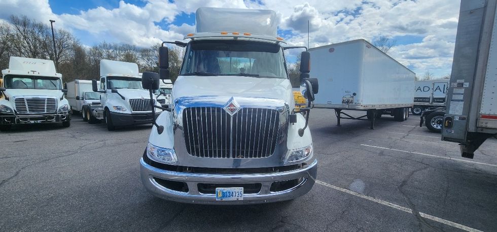 Day Cab Tractor-Heavy Duty Tractors-International-2017-8600-Montgomery-NY-246,311\n\t\tmiles-$ 23,750 - Image 2