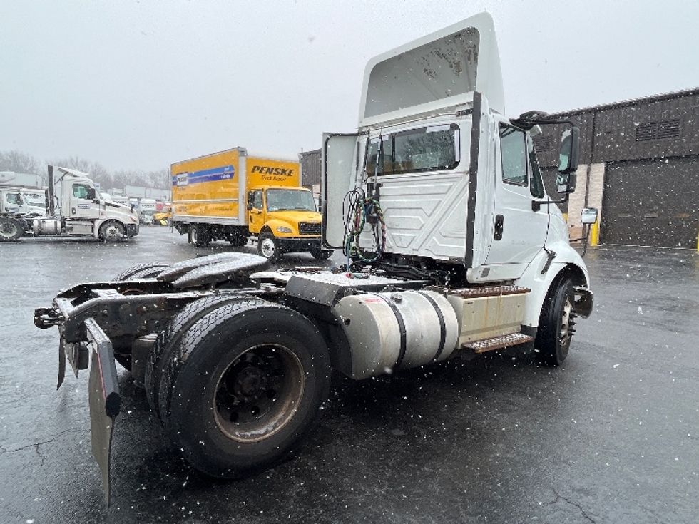 Day Cab Tractor-Heavy Duty Tractors-International-2017-8600-Montgomery-NY-305,119\n\t\tmiles-$ 25,000 - Image 7