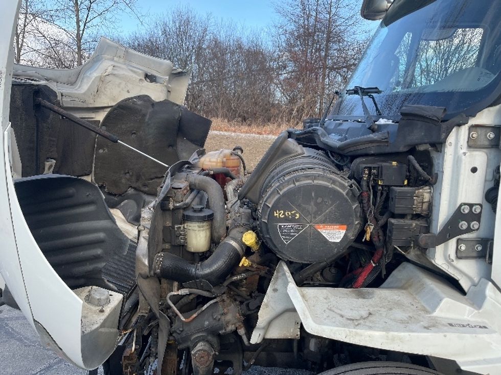 Day Cab Tractor-Heavy Duty Tractors-International-2017-8600-Montgomery-NY-340,040\n\t\tmiles-$ 22,750 - Image 16