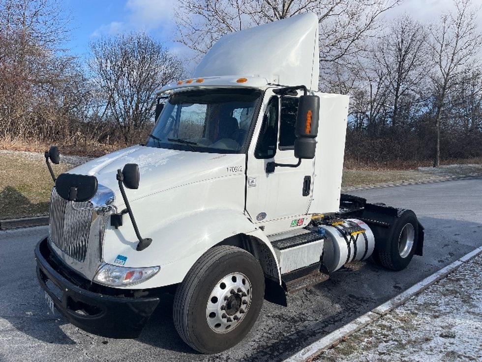Day Cab Tractor-Heavy Duty Tractors-International-2017-8600-Montgomery-NY-340,040\n\t\tmiles-$ 22,750 - Image 3