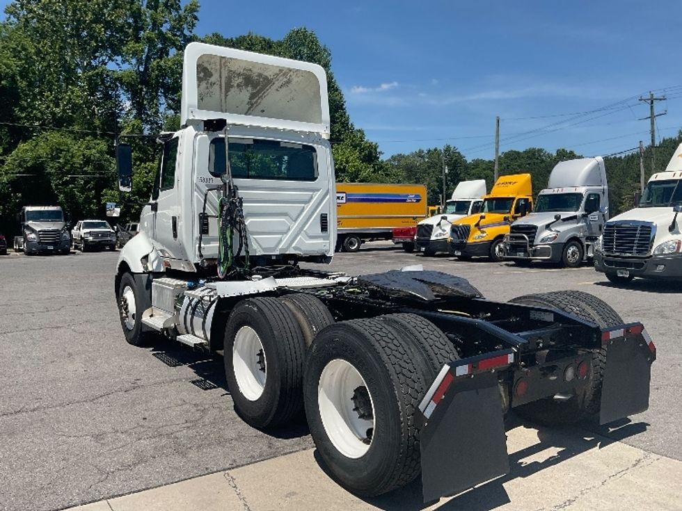 Day Cab Tractor-Heavy Duty Tractors-International-2017-ProStar-Cleveland-TN-239,216\n\t\tmiles-$ 34,250 - Image 5