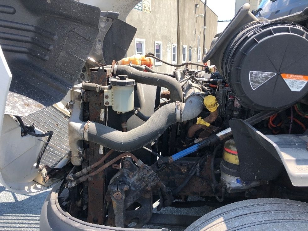 Day Cab Tractor-Heavy Duty Tractors-International-2017-ProStar-Guilderland Center-NY-500,259\n\t\tmiles-$ 23,750 - Image 16