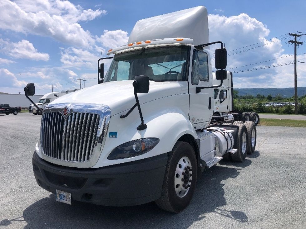 Day Cab Tractor-Heavy Duty Tractors-International-2017-ProStar-Guilderland Center-NY-500,259\n\t\tmiles-$ 23,750 - Image 3