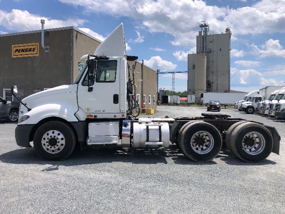 Day Cab Tractor-Heavy Duty Tractors-International-2017-ProStar-Guilderland Center-NY-500,259\n\t\tmiles-$ 23,750 - Image 4