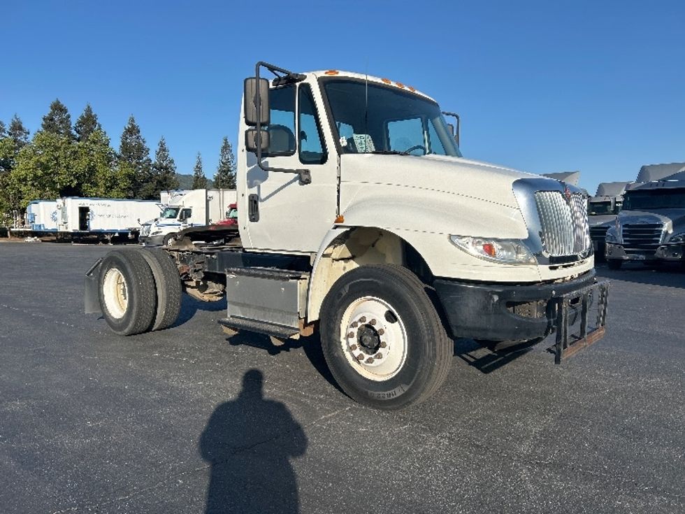 Day Cab Tractor-Heavy Duty Tractors-International-2018-4400-Gilroy-CA-44,675\n\t\tmiles-$ 54,750 - Image 1