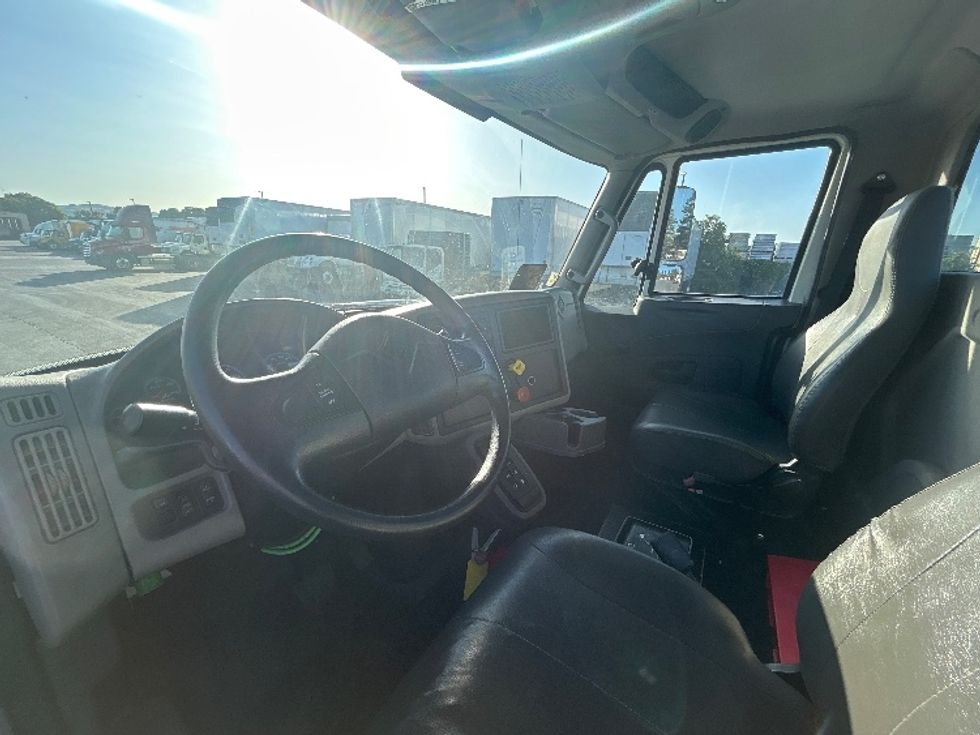 Day Cab Tractor-Heavy Duty Tractors-International-2018-4400-Gilroy-CA-44,675\n\t\tmiles-$ 54,750 - Image 10