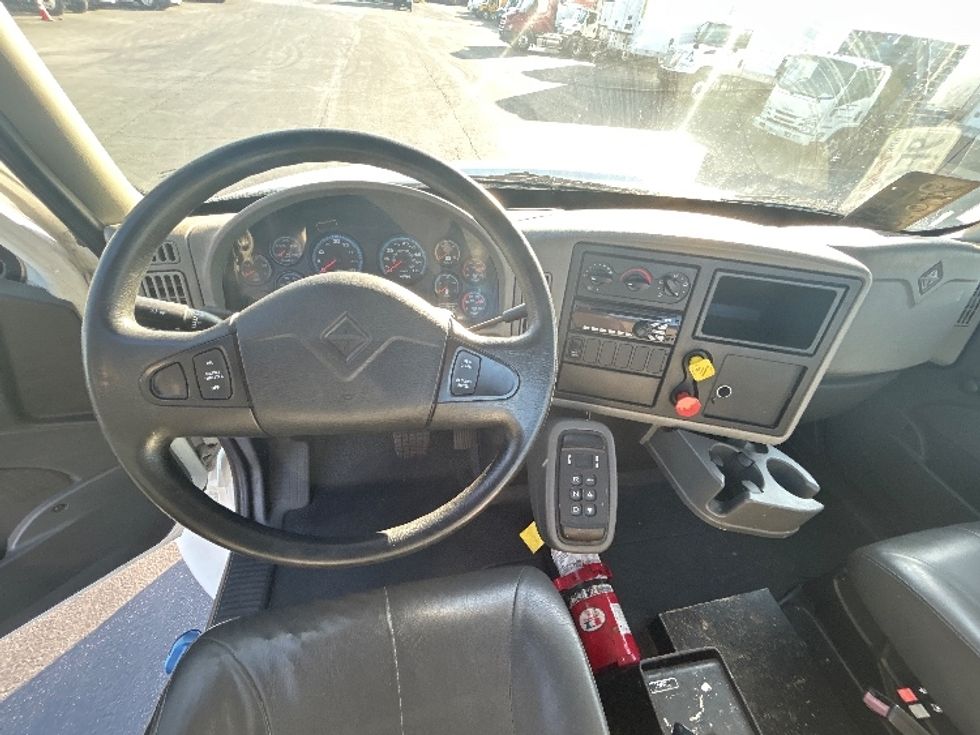 Day Cab Tractor-Heavy Duty Tractors-International-2018-4400-Gilroy-CA-44,675\n\t\tmiles-$ 54,750 - Image 11