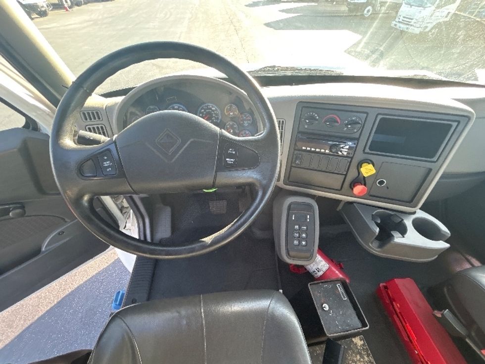 Day Cab Tractor-Heavy Duty Tractors-International-2018-4400-Gilroy-CA-67,876\n\t\tmiles-$ 53,500 - Image 11