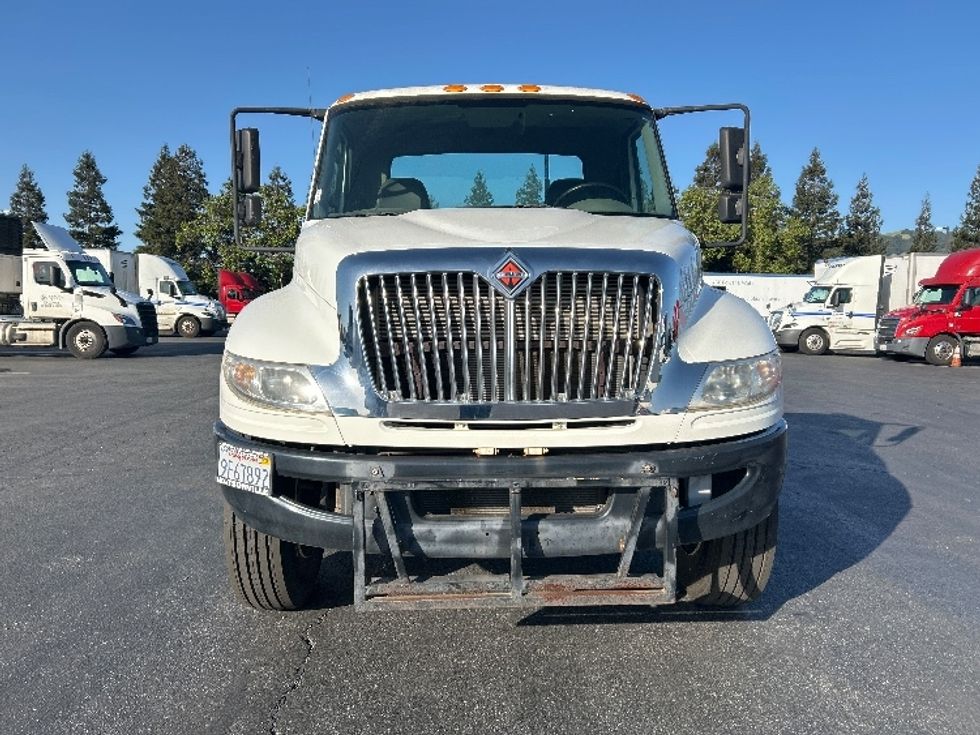 Day Cab Tractor-Heavy Duty Tractors-International-2018-4400-Gilroy-CA-67,876\n\t\tmiles-$ 53,500 - Image 2