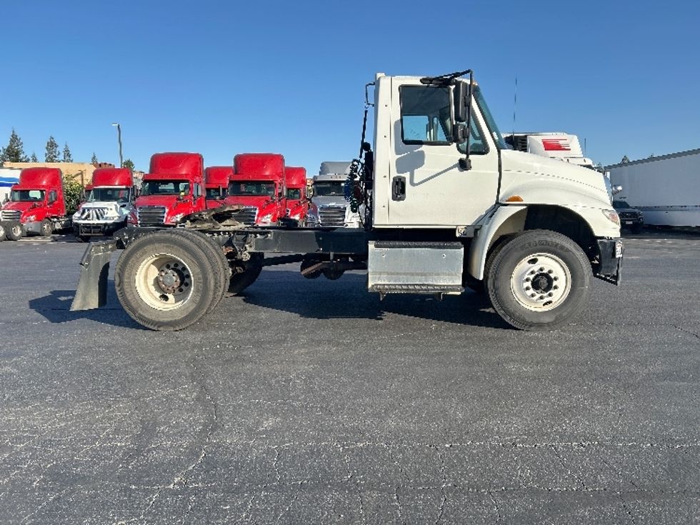 Day Cab Tractor-Heavy Duty Tractors-International-2018-4400-Gilroy-CA-67,876\n\t\tmiles-$ 53,500 - Image 8