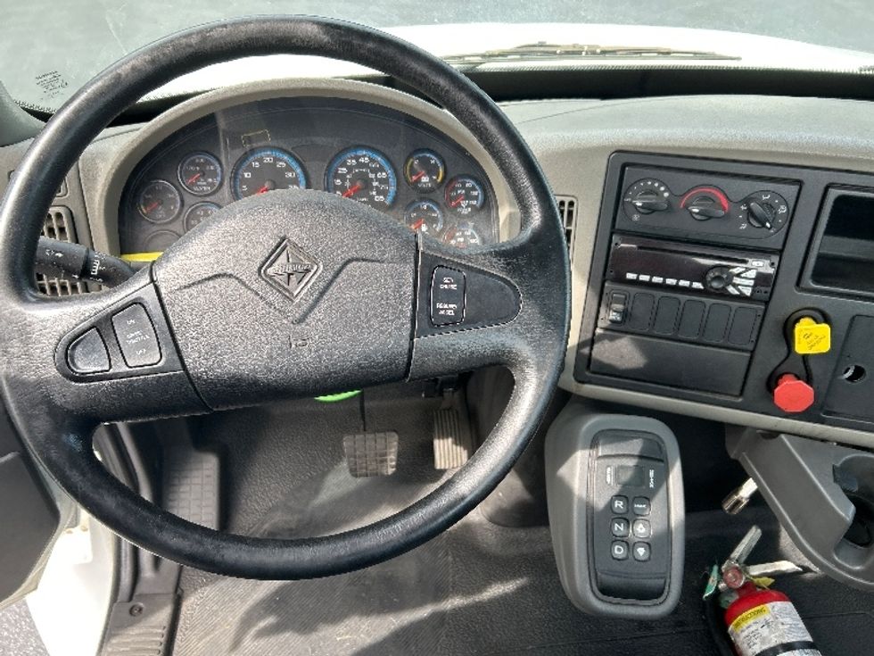 Day Cab Tractor-Heavy Duty Tractors-International-2018-4400-Gilroy-CA-70,142\n\t\tmiles-$ 53,500 - Image 11