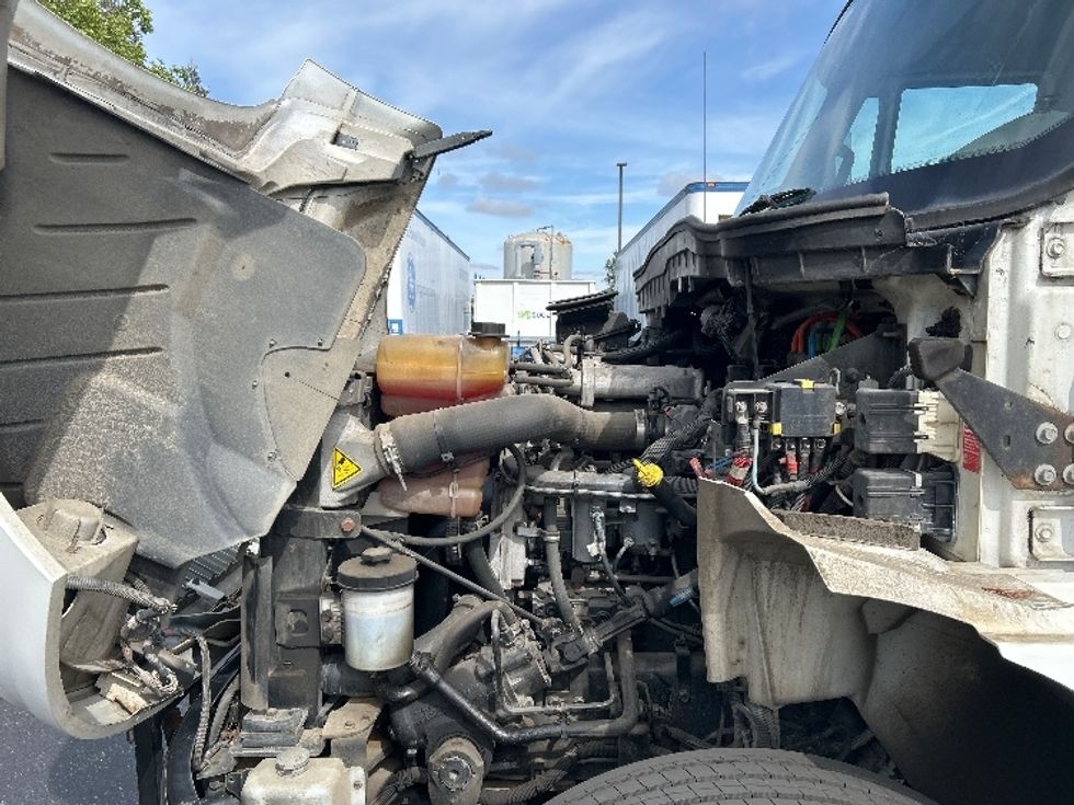 Day Cab Tractor-Heavy Duty Tractors-International-2018-4400-Gilroy-CA-70,142\n\t\tmiles-$ 53,500 - Image 16
