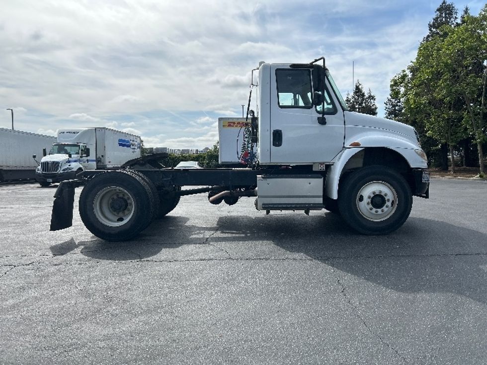 Day Cab Tractor-Heavy Duty Tractors-International-2018-4400-Gilroy-CA-70,142\n\t\tmiles-$ 53,500 - Image 8