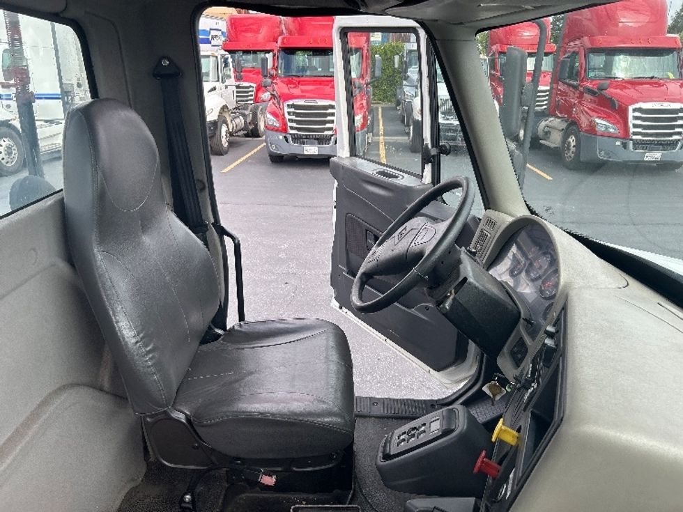 Day Cab Tractor-Heavy Duty Tractors-International-2018-4400-Gilroy-CA-83,591\n\t\tmiles-$ 52,750 - Image 14