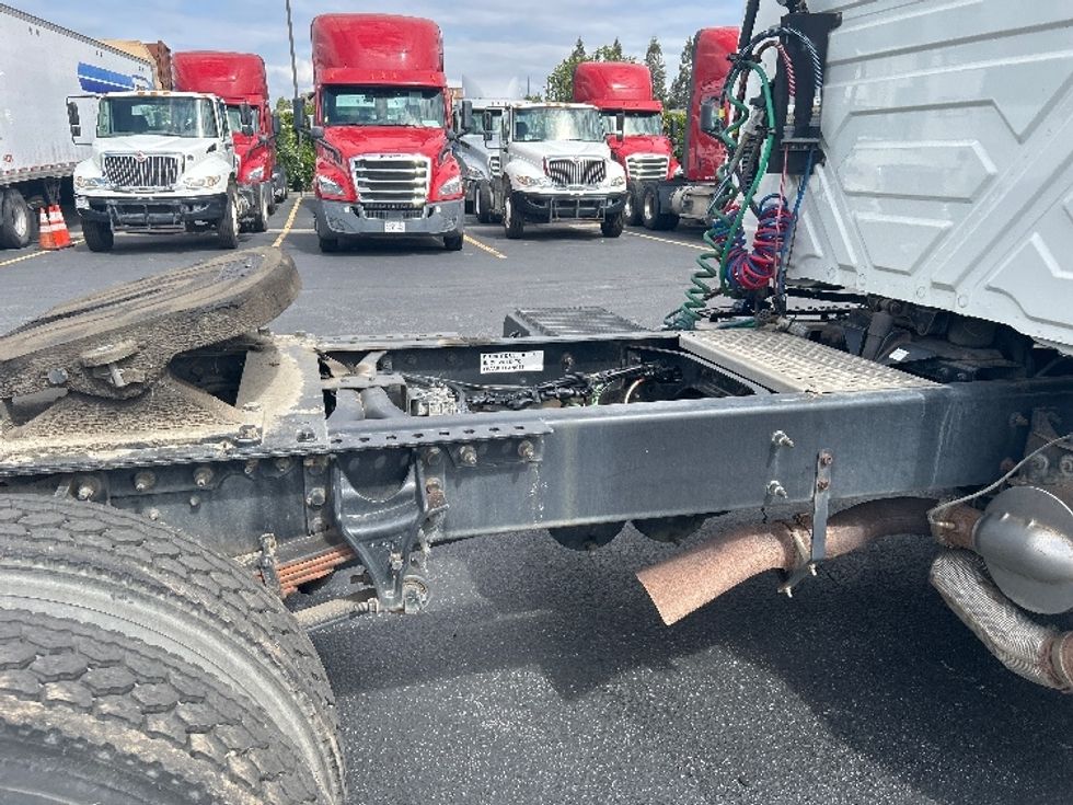 Day Cab Tractor-Heavy Duty Tractors-International-2018-4400-Gilroy-CA-83,591\n\t\tmiles-$ 52,750 - Image 18