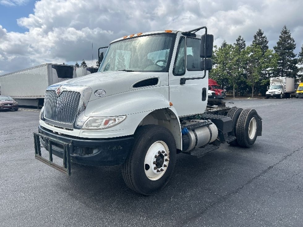 Day Cab Tractor-Heavy Duty Tractors-International-2018-4400-Gilroy-CA-83,591\n\t\tmiles-$ 52,750 - Image 3