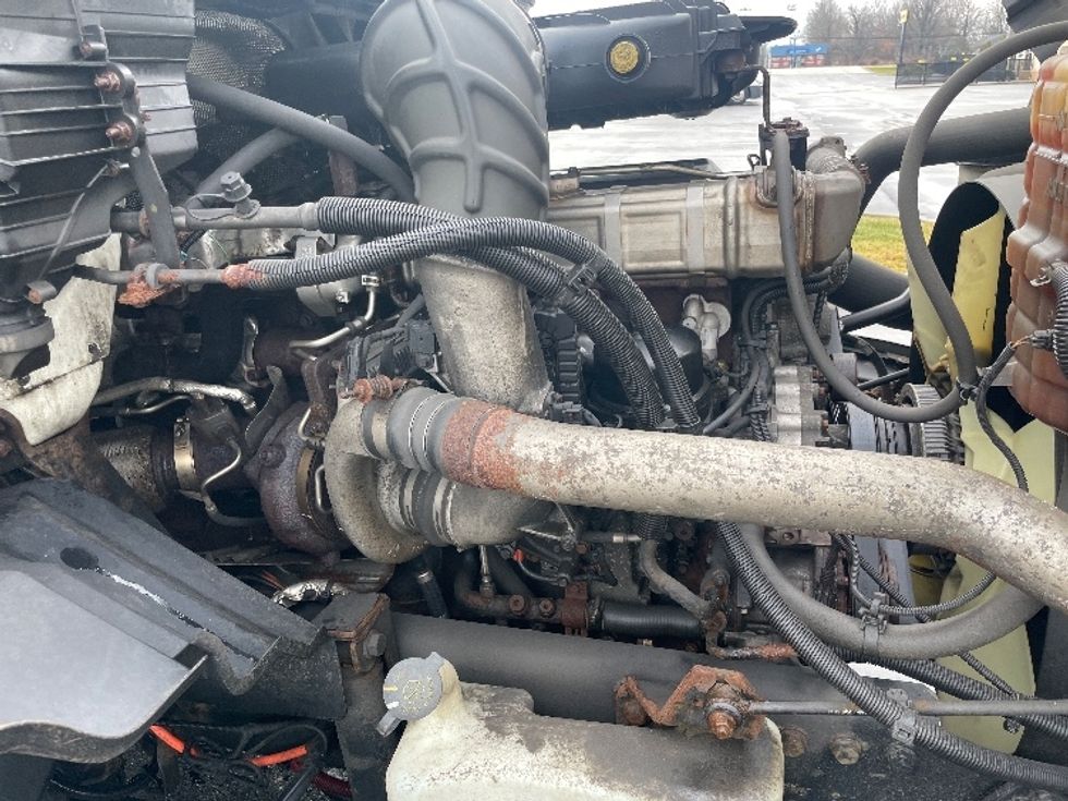 Day Cab Tractor-Heavy Duty Tractors-International-2018-LT625-Akron-OH-244,014\n\t\tmiles-$ 26,500 - Image 15